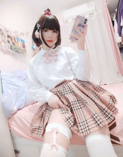 沦为玩具的女教师静怡