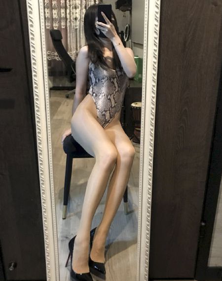 我在性俱乐部沦为玩物