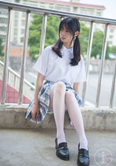 两个疯子动漫全集免费观看