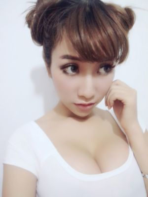 年轻善良的邻居5