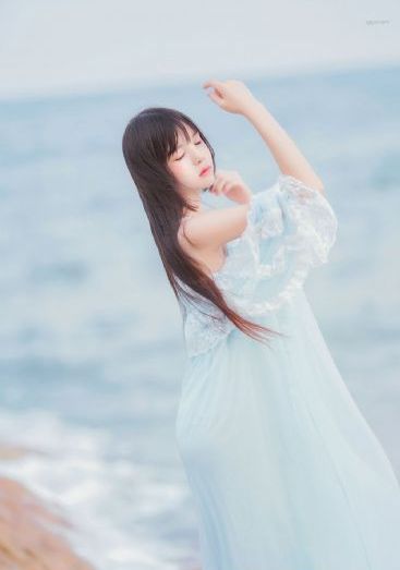 岸边露伴 一动也不动 2021