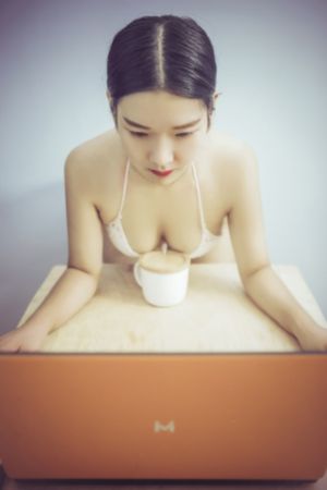 玫瑰的故事在线观看