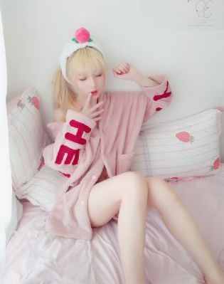 强睡年轻的女经理
